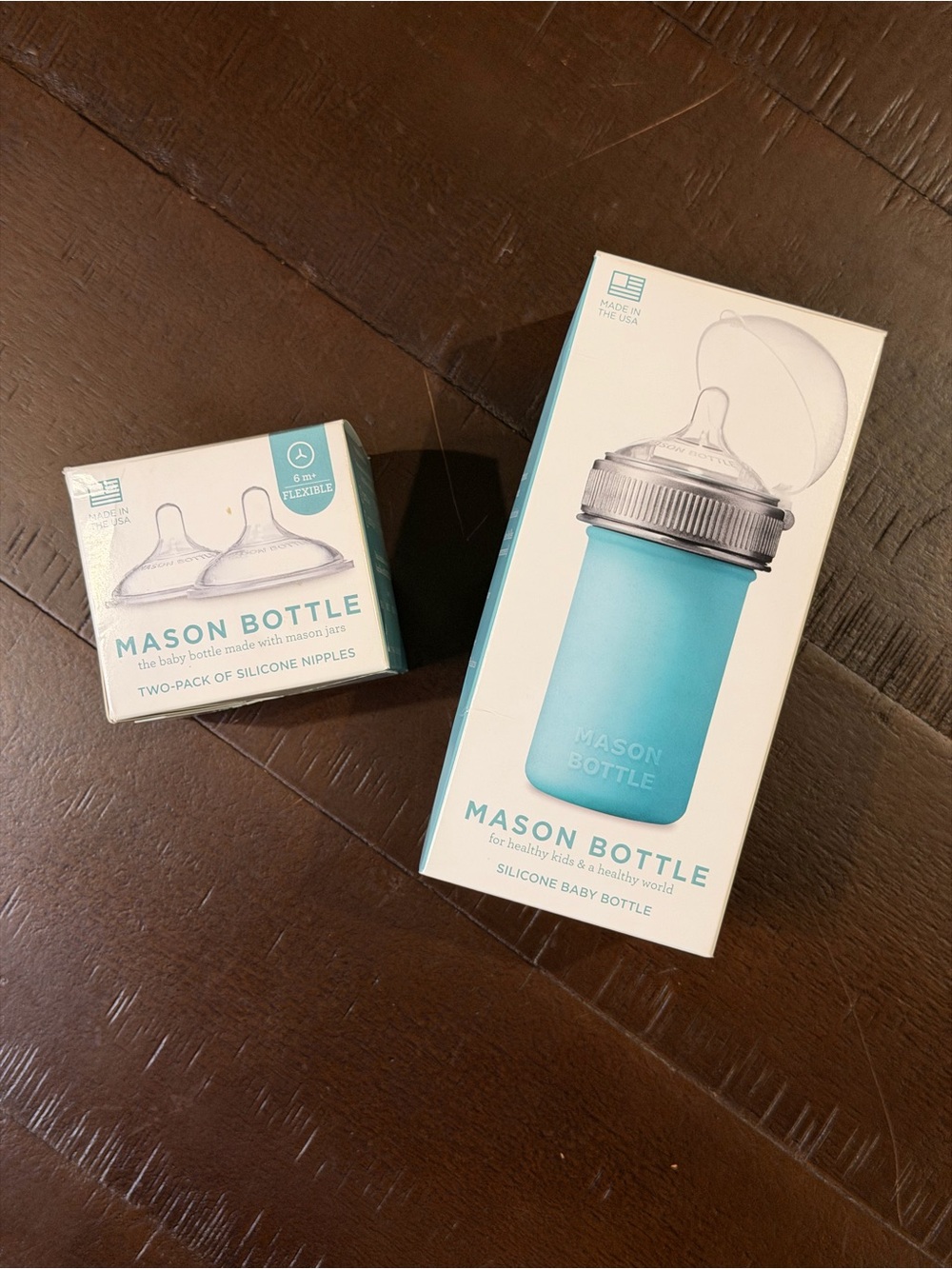 Mason Bottle Silicone Baby Bottle 8 oz Mint Green + 3 Silicone Nipples